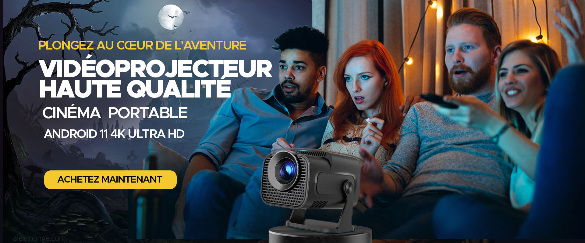 Groupe d'amis heureux profitant d'un film grâce à un vidéoprojecteur portable Full HD, expérience cinéma à domicile.